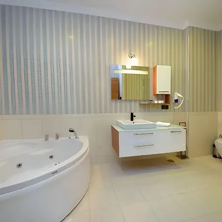 Limapark 4*